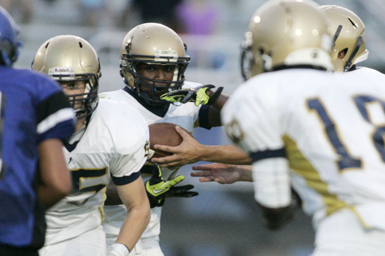 Football: DV vs Chandler